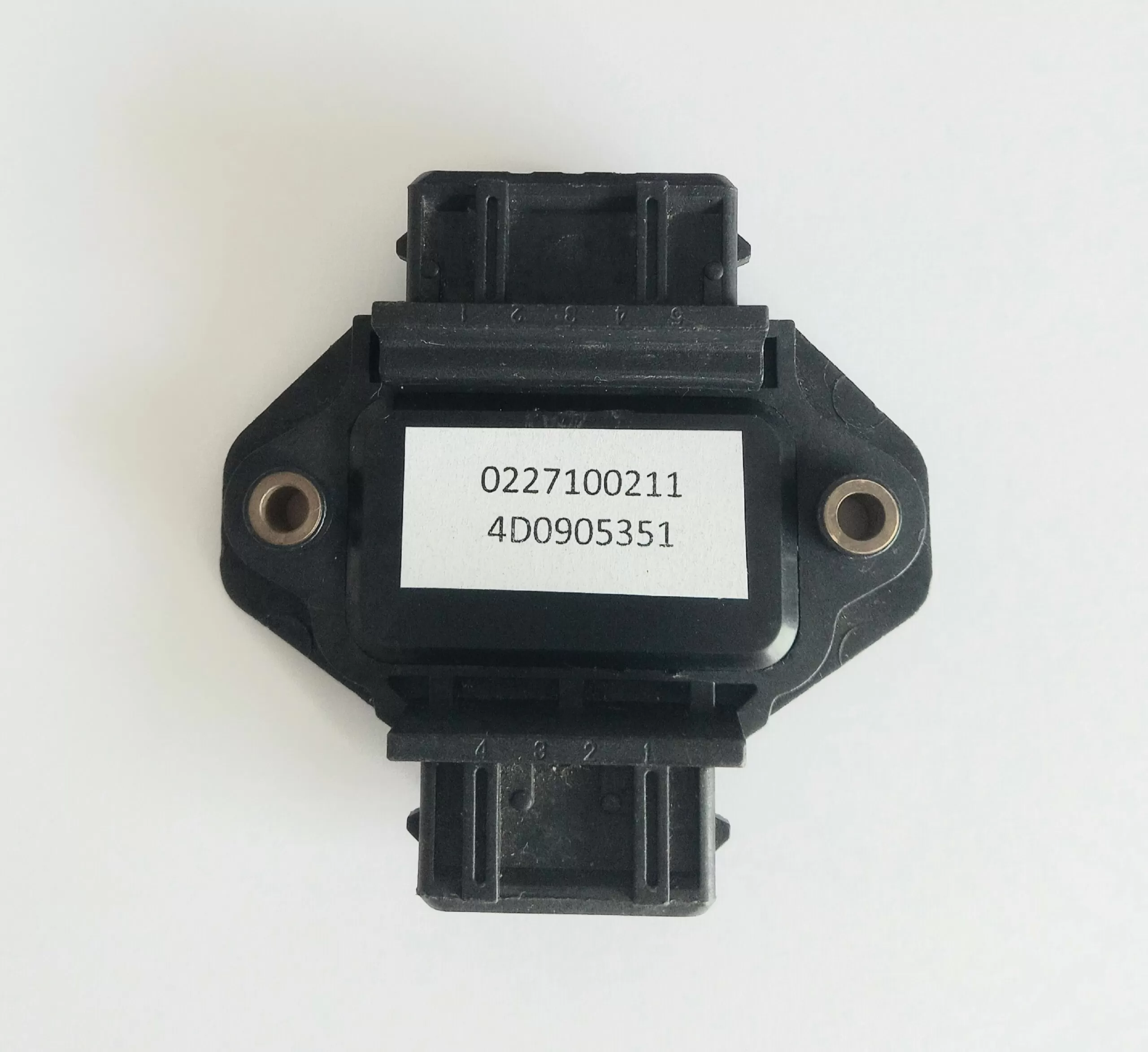 Módulo Ignição Audi A3 A4 Golf Passat 4D0905351 0227100211 Original 2 Conectores